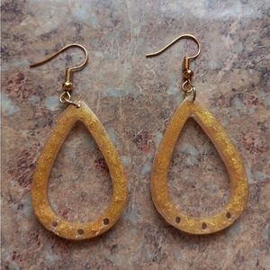 Gold Tear-drop Earrings. ✨